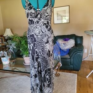 Jones New York black and white flower dress size 8